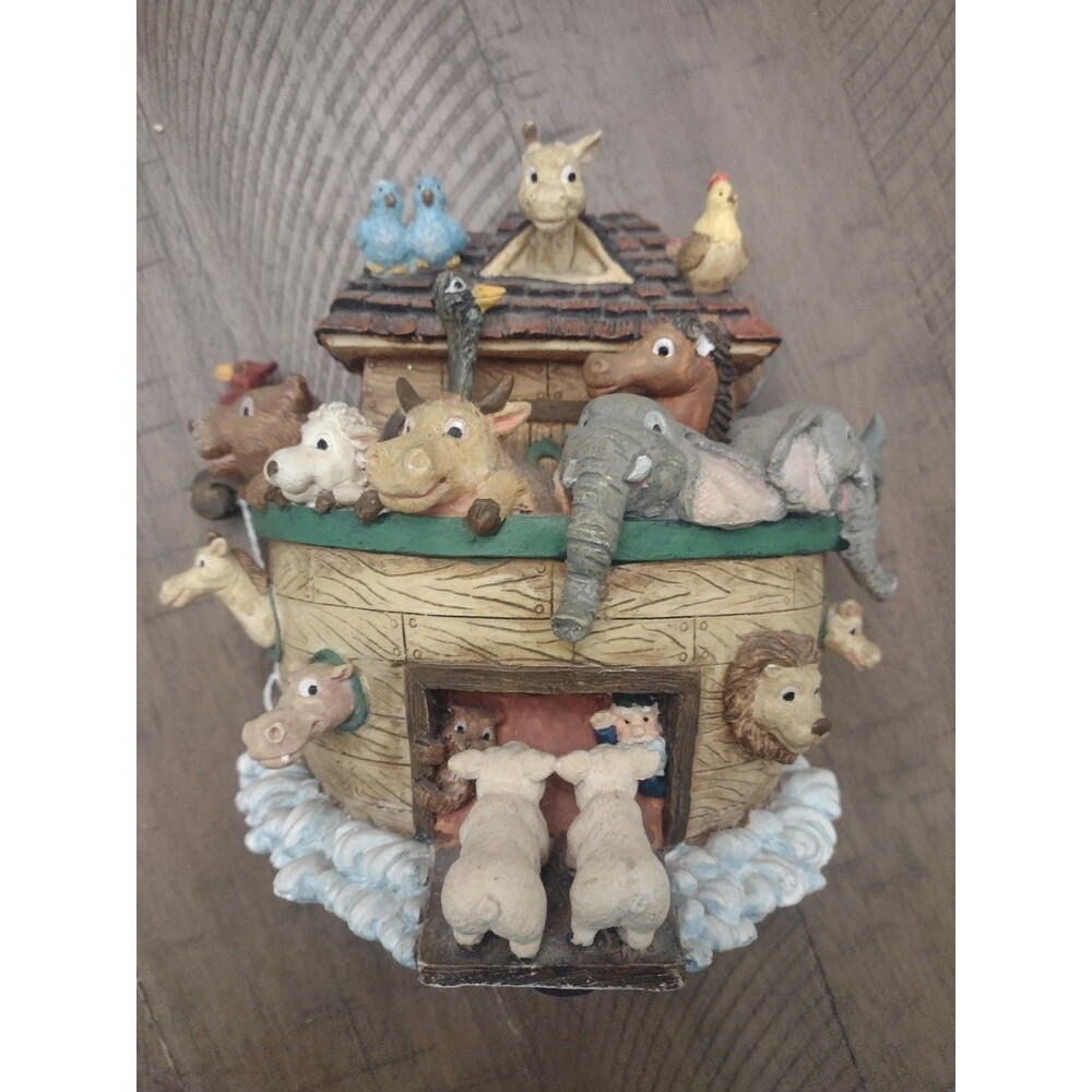 Noah's Arc wind up musical ceramic plays Jingle Bells